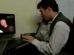 Casino Dealer Gets Punished for Cheating